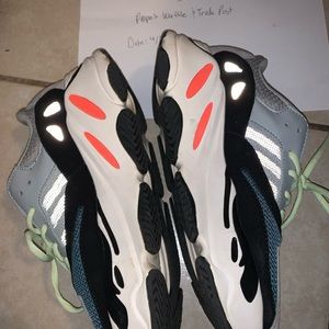 Yeezy 700 Wave runner